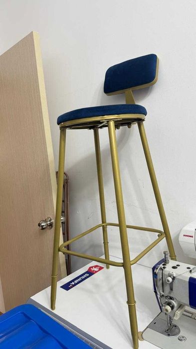 Продам барные стулья для офиса и не только