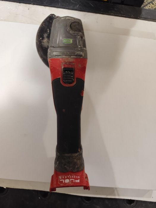 Безчетков акумулаторен ъглошлайф Милуоки Milwaukee M18 CAG125X