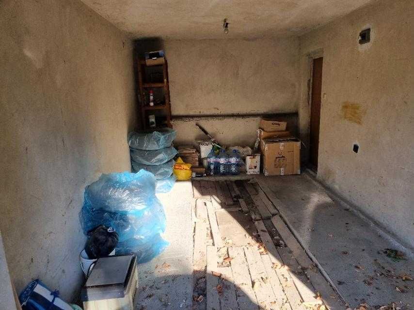 Тристаен апартамент с ГАРАЖ за продажба кв. Дружба 3