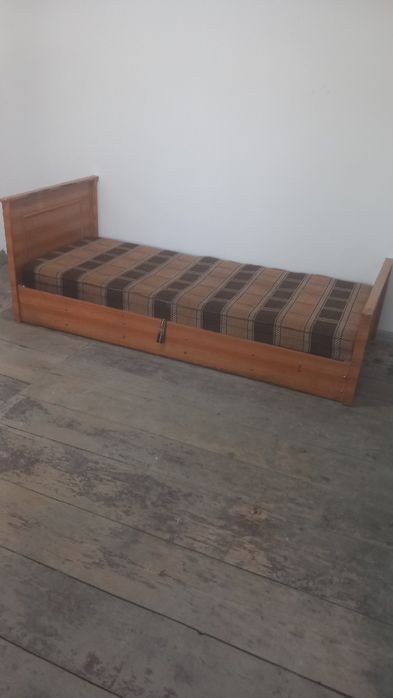 1 kishilik divan