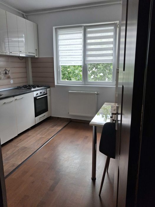 Inchiriez apartament 2 camere Popesti Leordeni-La Stada