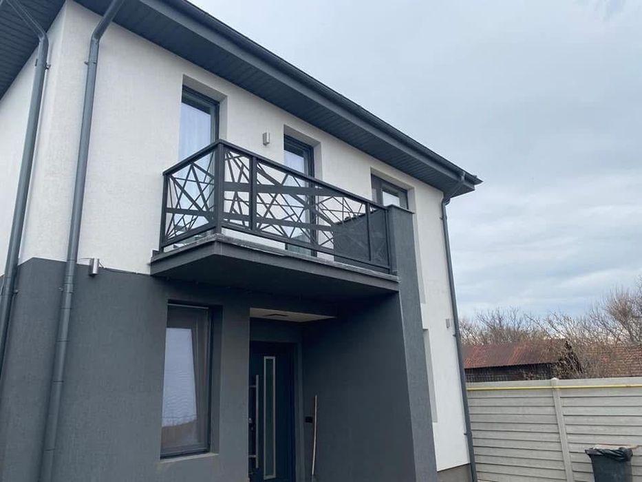 Tabla debitata(porti,garduri,balustrade)