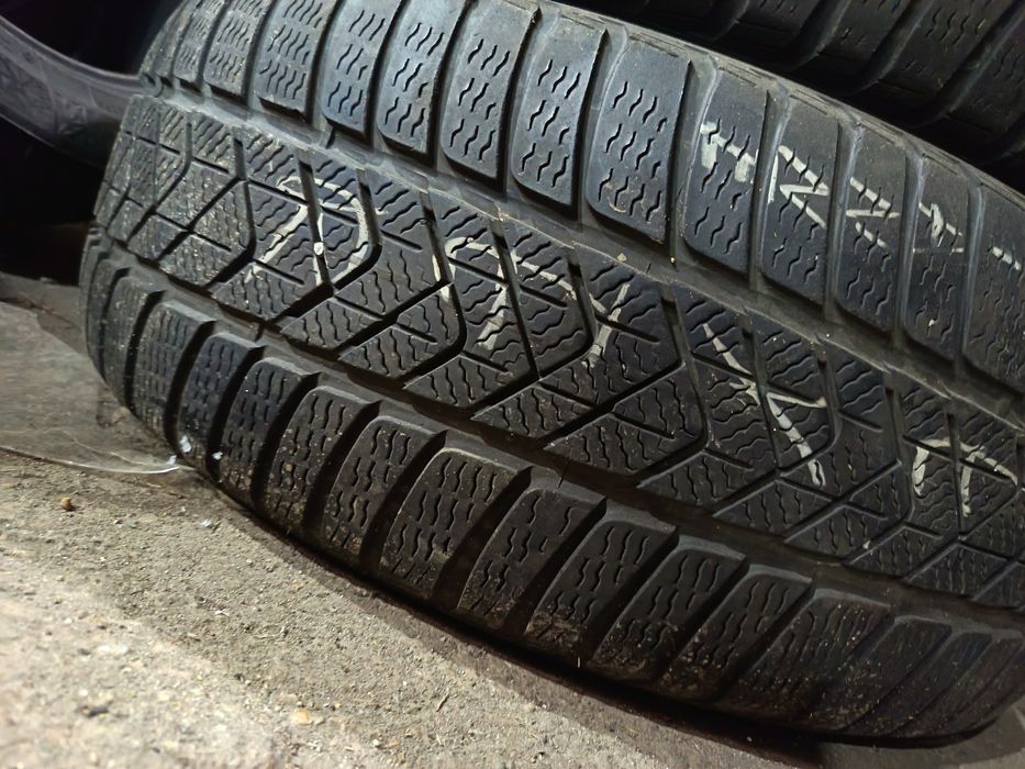 Anvelope MS iarna 225 50 17 pirelli runflat 2018 5.5mm