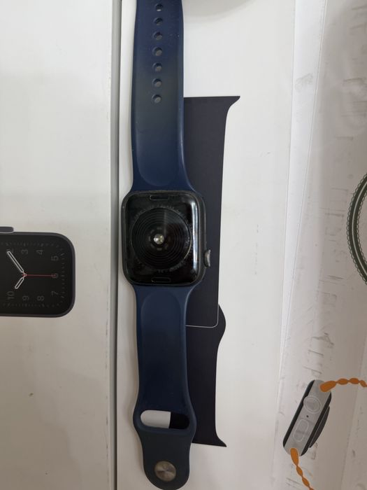 Apple watch se продам