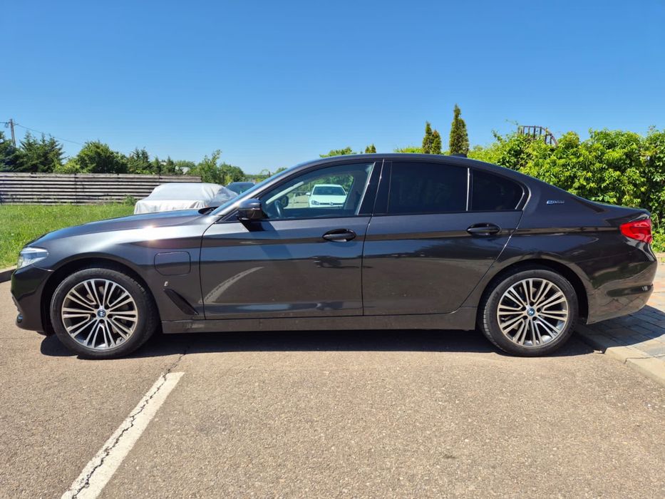 Bmw 530e 2017 faruri led