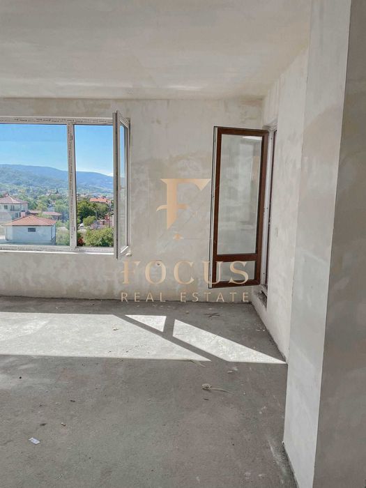 Продава се Тристаен апартамент в с. Марково, Област Пловдив - 110 кв.м за 1265 €/кв.м - Снимка #1