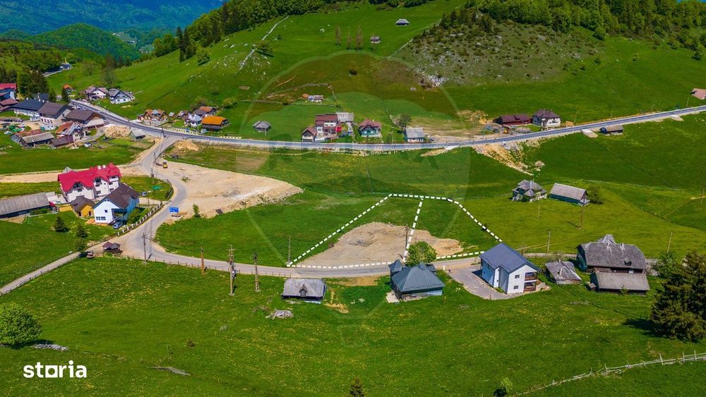 Fundata Centru | 3.962 Mp Asfalt + Utilități | Vedere Bucegi