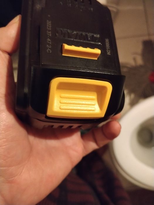 Dewalt acumulator 18v 5ah