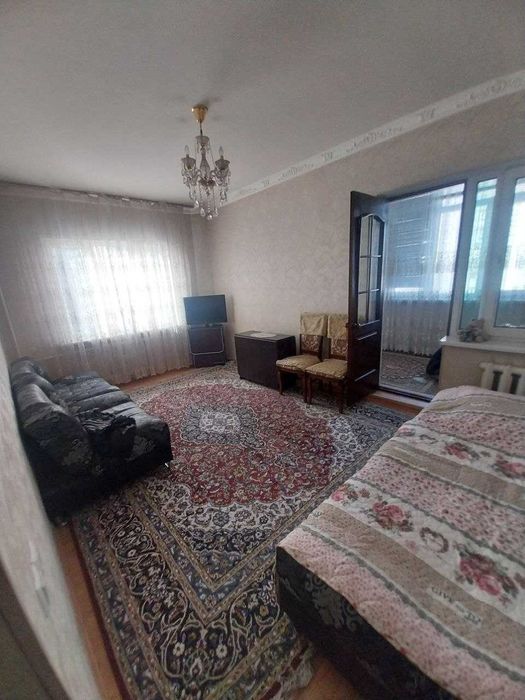 Srochno kvartira sotiladi Ibn Sino 1 xona bez mebel sotiladi