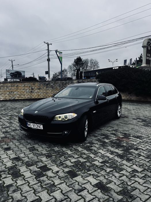 BMW 520  184cp full panorama!