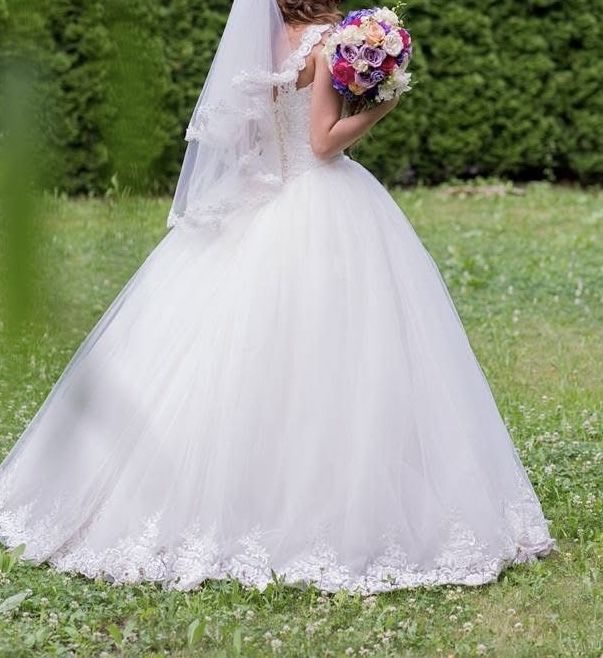 Rochie mireasa potrivita pentru S