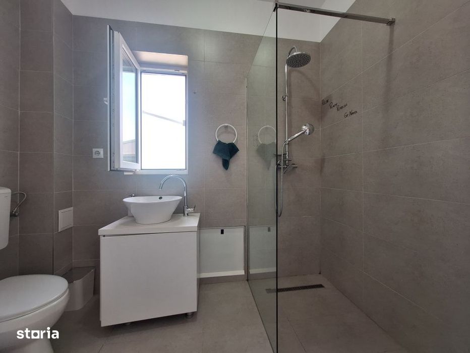 Apartament cu 2 camere, 43 mp, balcon, zona Cetatii