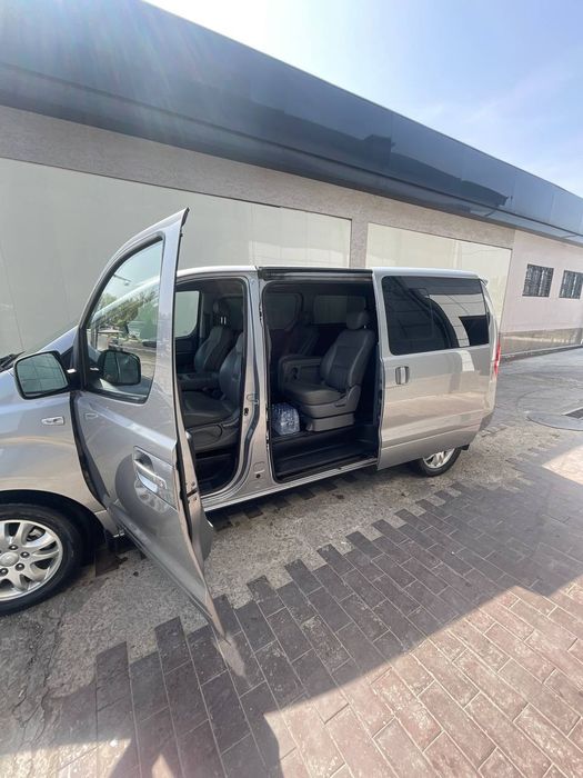 Hyundai Grand Starex 2012