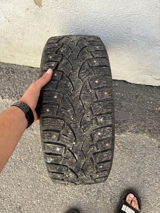Продам 2 штуки Шины 205/55/16