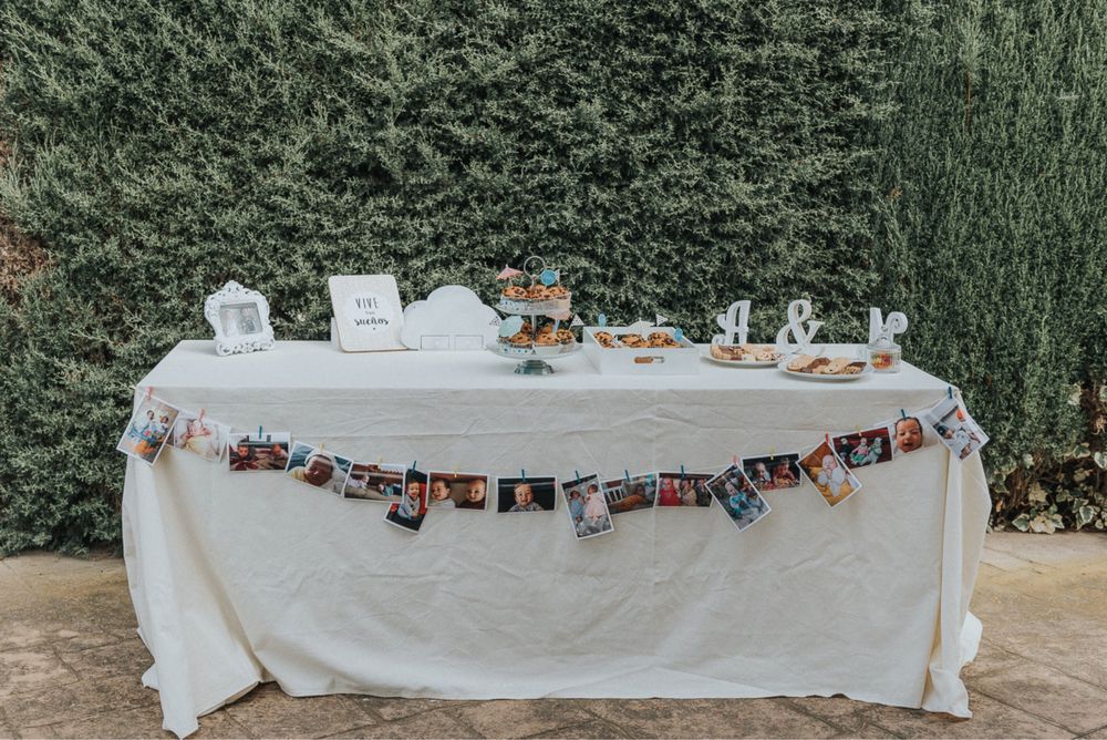 Vand fete de mese albe mari