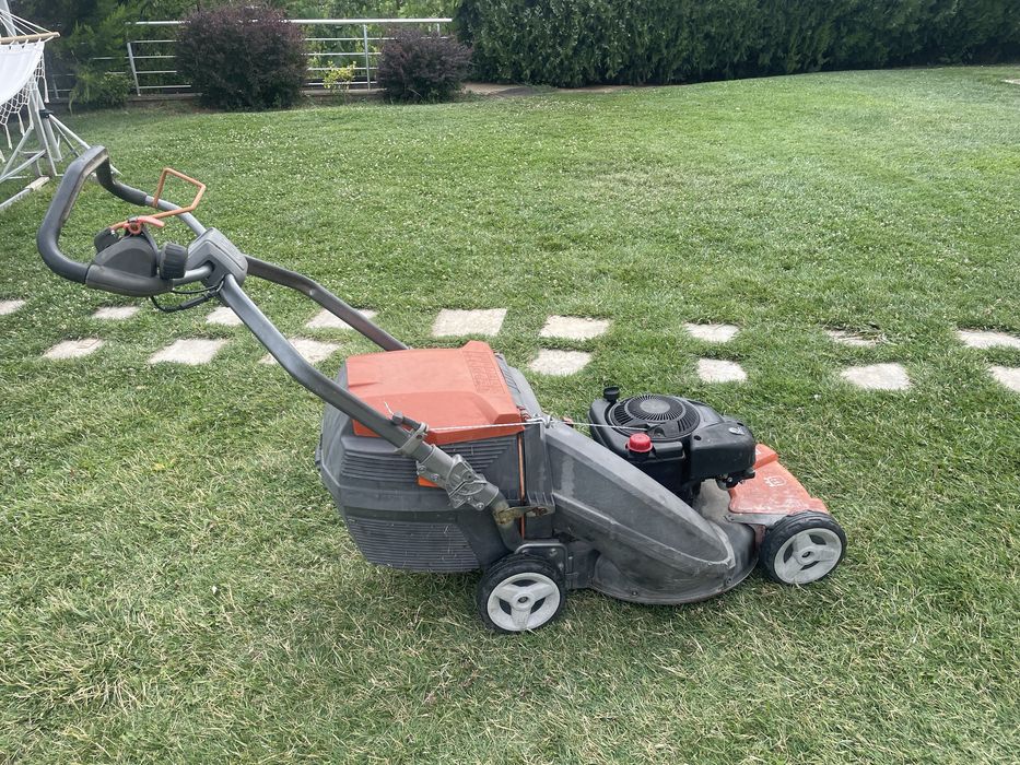 Косачка Husqvarna самоход