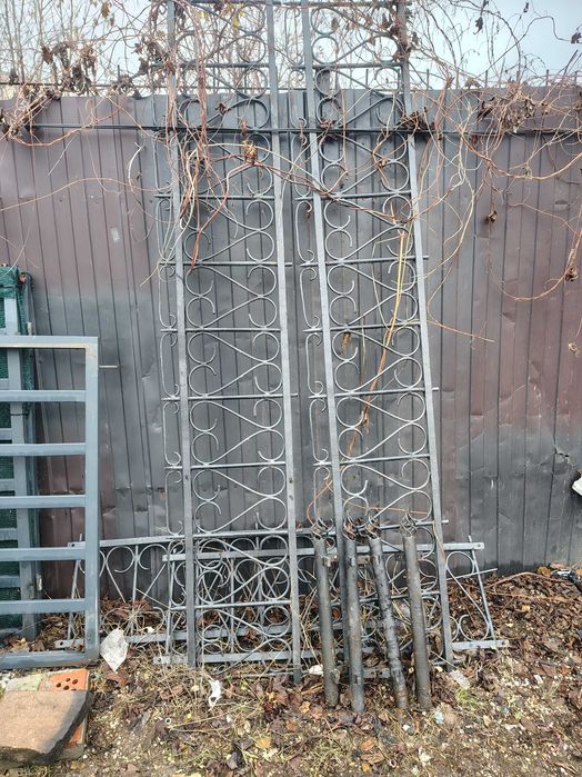 Gard cimitir din fier negru