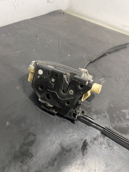 Incuietoare broasca usa stanga fata Audi Q3 8UB 2011-2018 | 3C1837015A