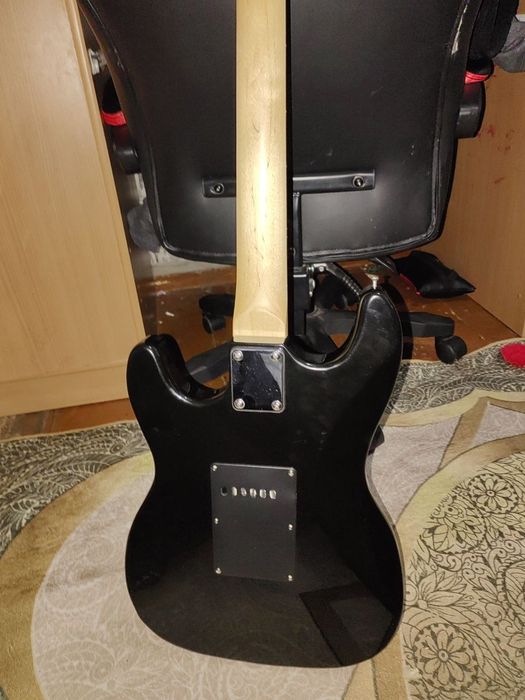 Электро гитара fender Stratocaster
