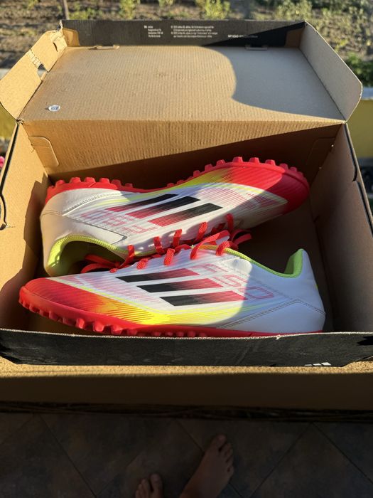 Adidas F50 несени 2 пъти!!!