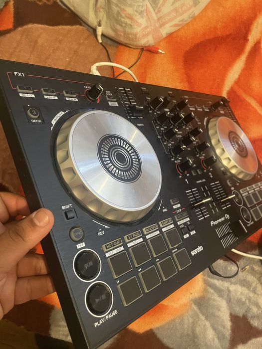 Consolă dj pioneer DDJ sb3
