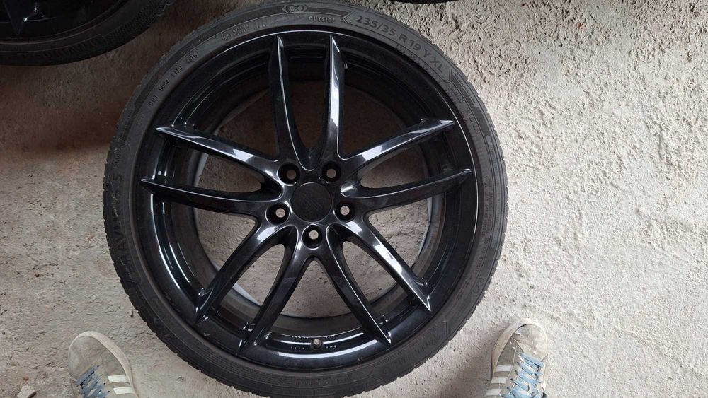 Джанти с гуми 235/35/R19