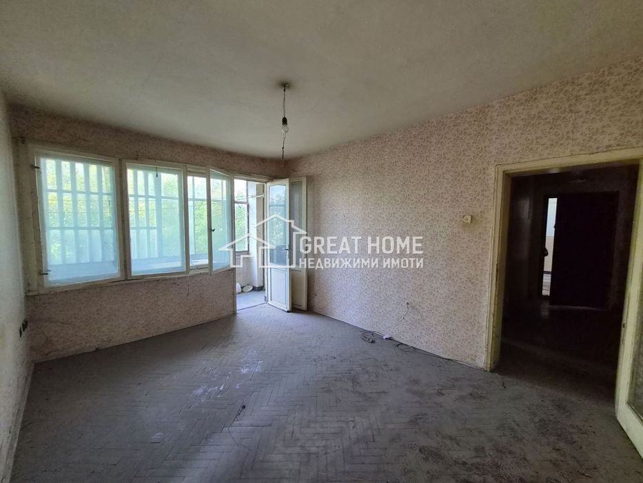 Продава се Тристаен апартамент в Търговище, Център - 61 кв.м за 1214 €/кв.м - Снимка #1