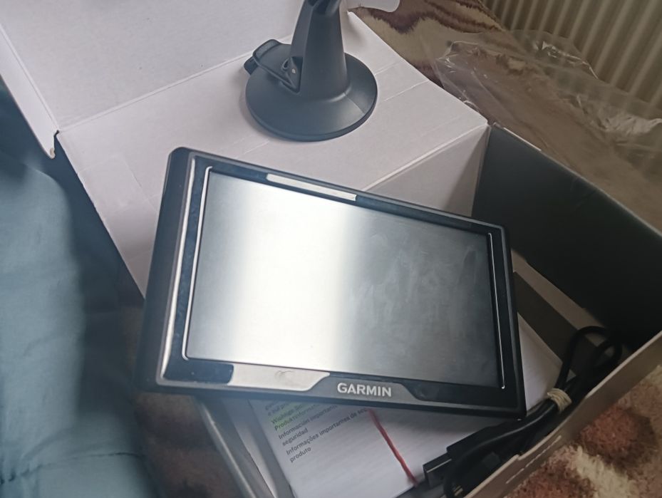 Vând gps auto Garmin