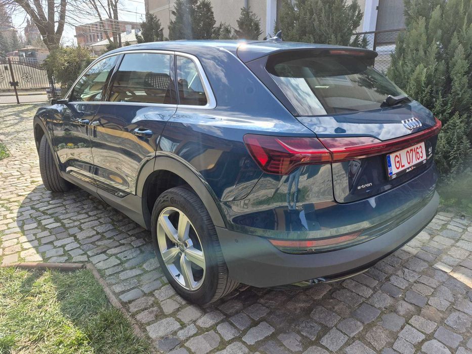 Audi E-Tron 55 95Kwh , Full option, Impecabil, Piele, Trapa, 360