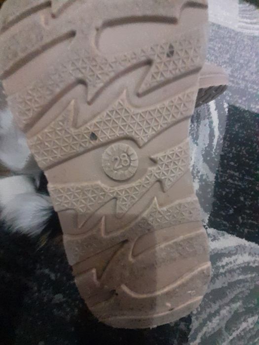 Ugg-uri fetite, marimea 28