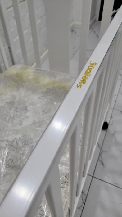 Деревянная кроватка+автокресло+коляска