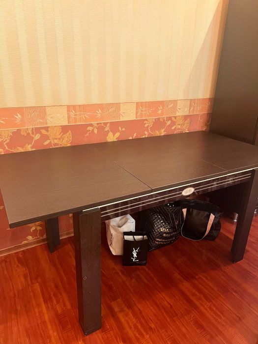 продам стол 130 на 80 см