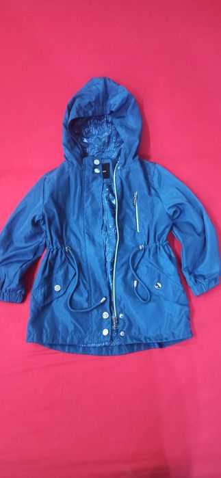 Продам детскую одежду для девочек