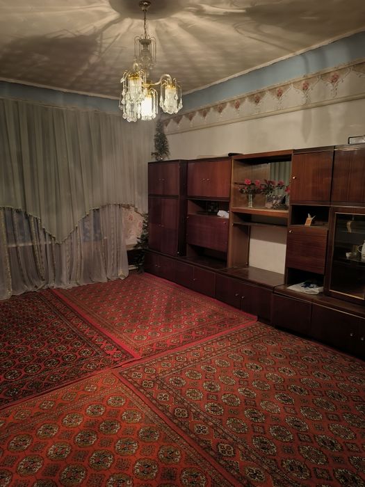 Urganch shaharda qirgʻiz yopni Boʻyindo Al-beruniy pr 3.  12-uy t