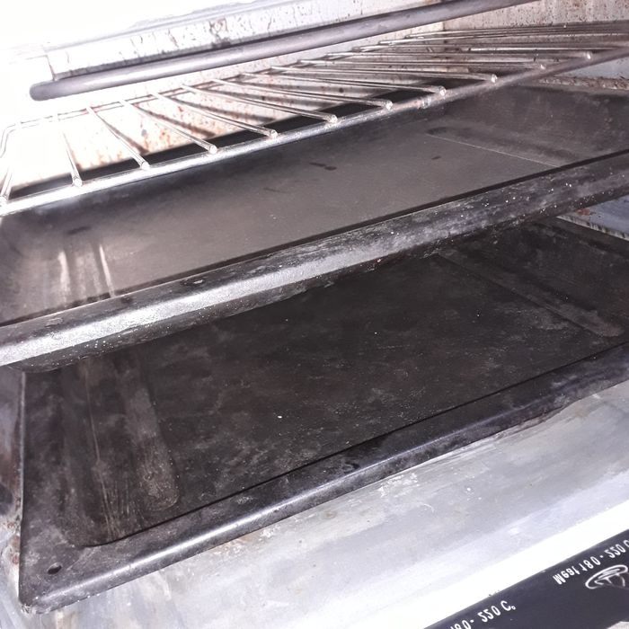 Электро духовка.