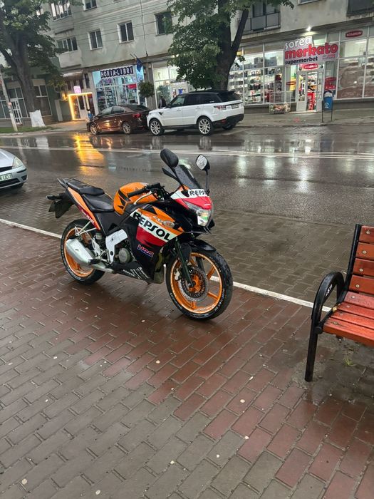 HONDA CBR 125 2012 Repsol