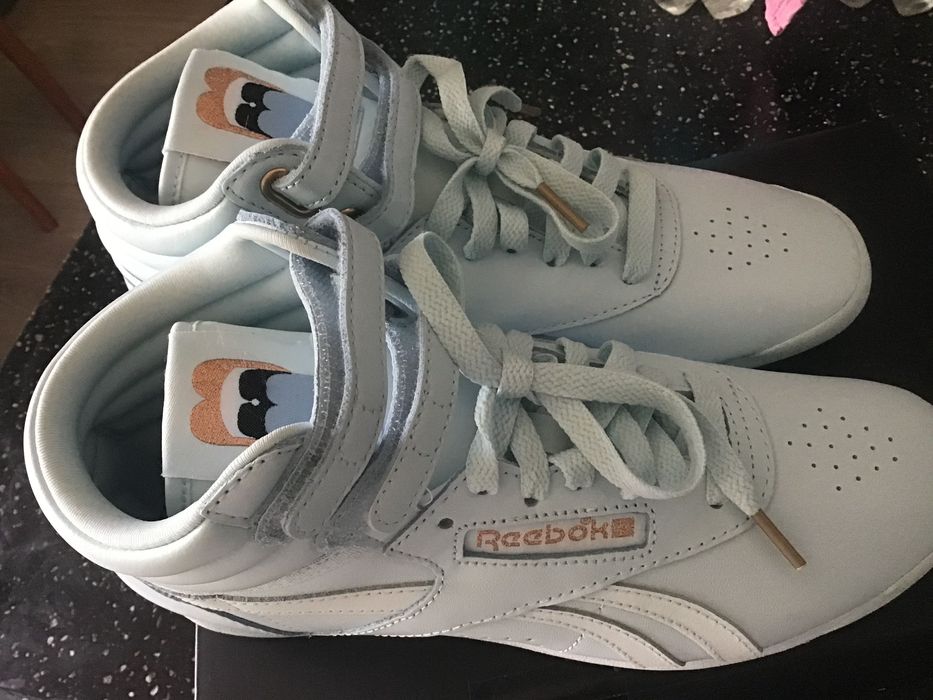 Женские кожанные кросовки Reebok