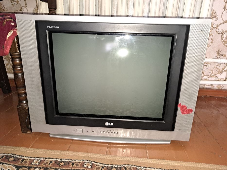 Телевизор LG рабочий