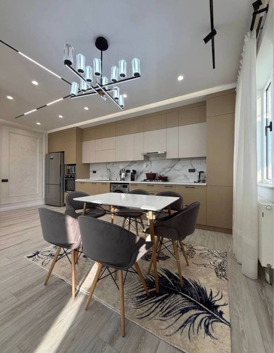 Zarafshon City 2-комнатная квартира 100м² 1200$ Яккасарайский район