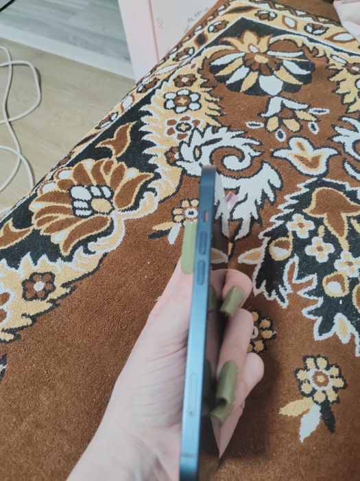 айфон 13, 128. обмен