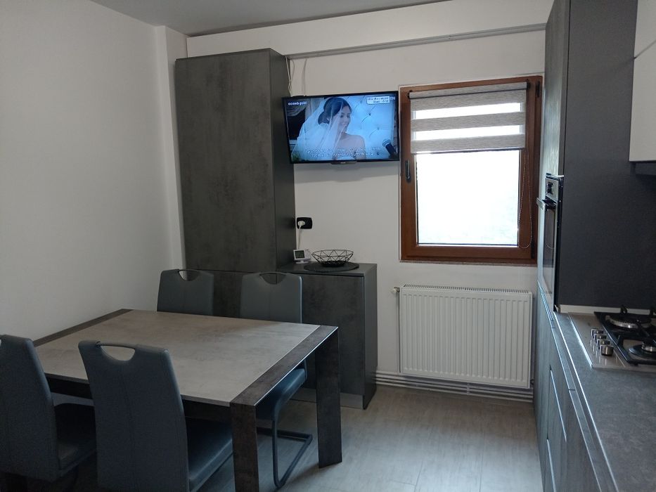 Apartament 2 Camere, Decomandat, Comănești – Strada Nufărului