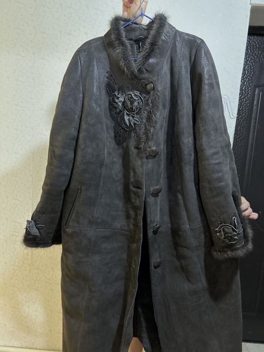 Продам теплую длинную дубленку