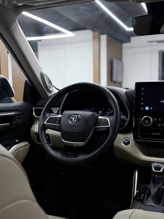 Toyota Highlander Hybrid Limited