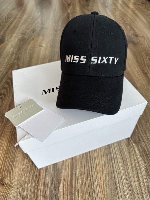 Шапка Miss Sixty