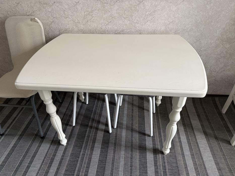 Продам обеденный стол!!!