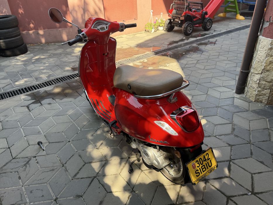 Scuter Vespa Primavera 50cc