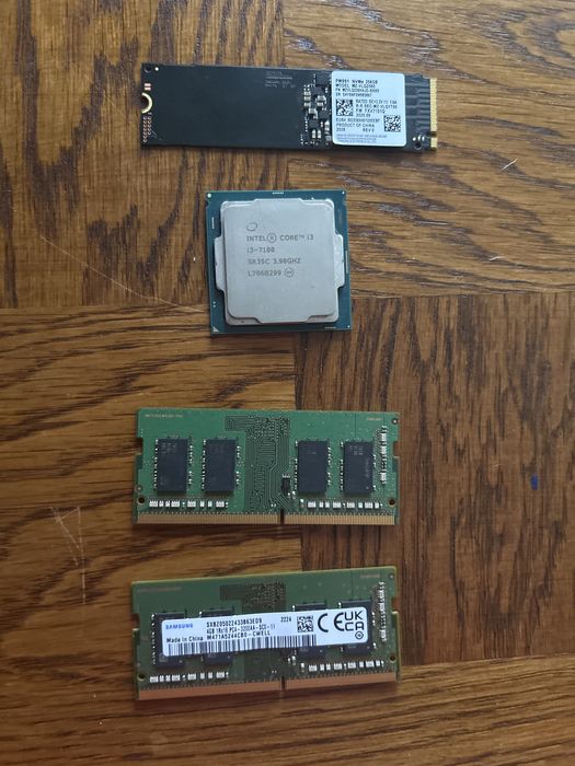 Pachet componente electronice, ssd 256, 8gb ram si i3 gen7