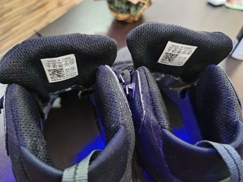 Боти адидас-gore tex