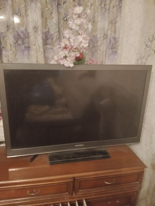 Продам телевизор недорого.