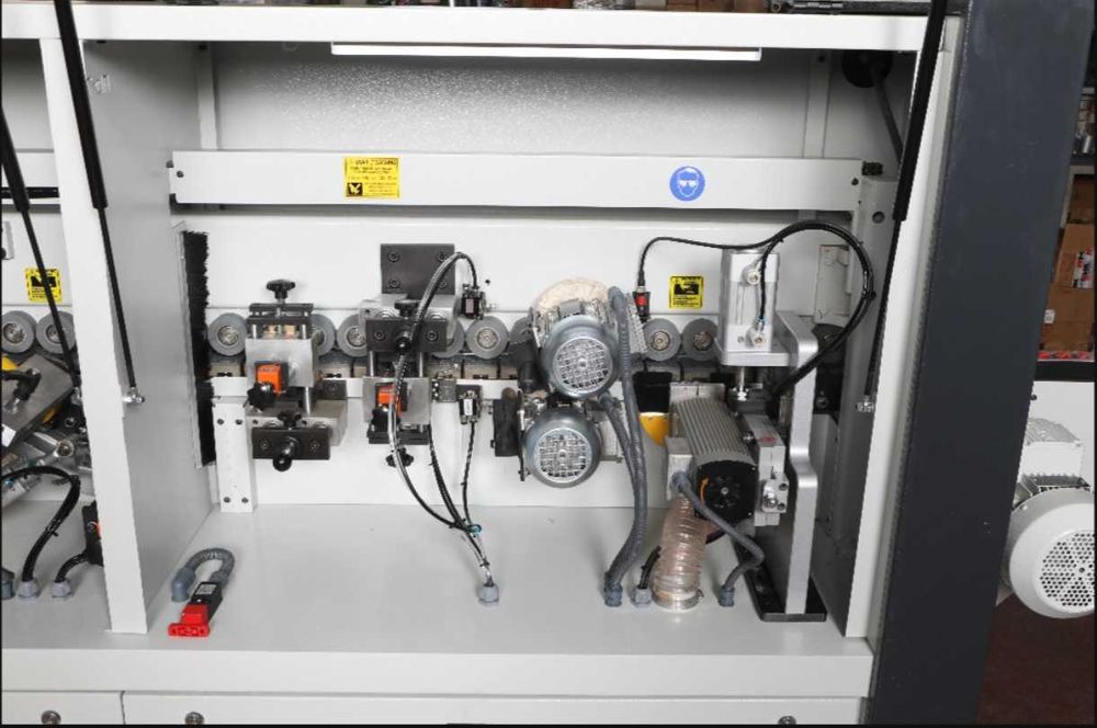 Masina Cantuit cu Prefrezare Rotunjire Canelare si Exhasutor Integrat